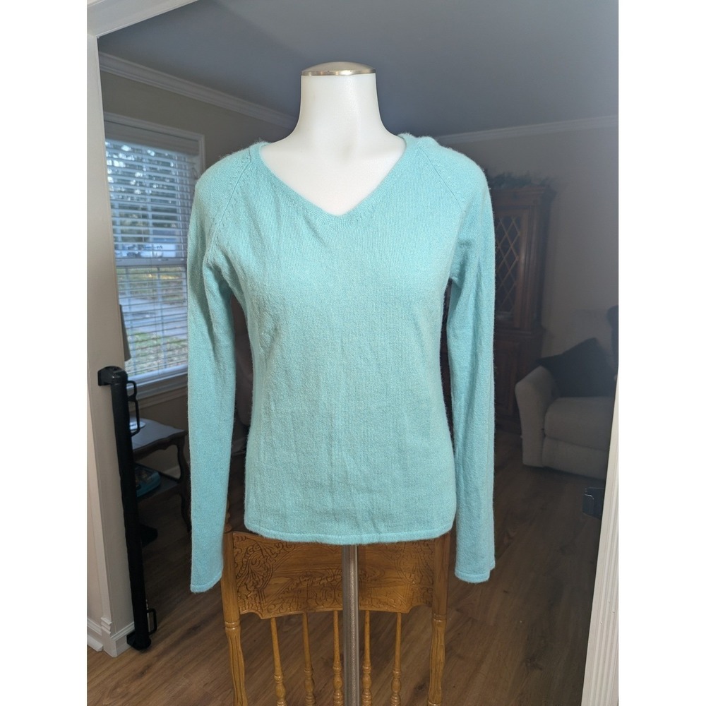 Turquoise Cashmere V-Neck Sweater Womens Small Blue Pastel Quiet Luxury Timeless